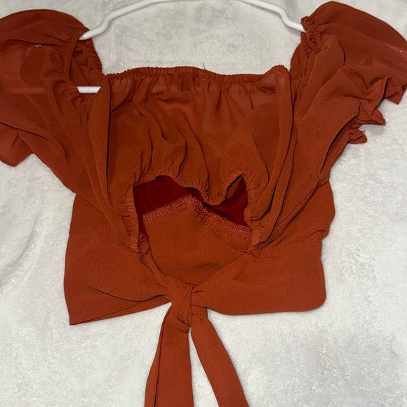 Small orange cute crop top - Picture 2 of 2